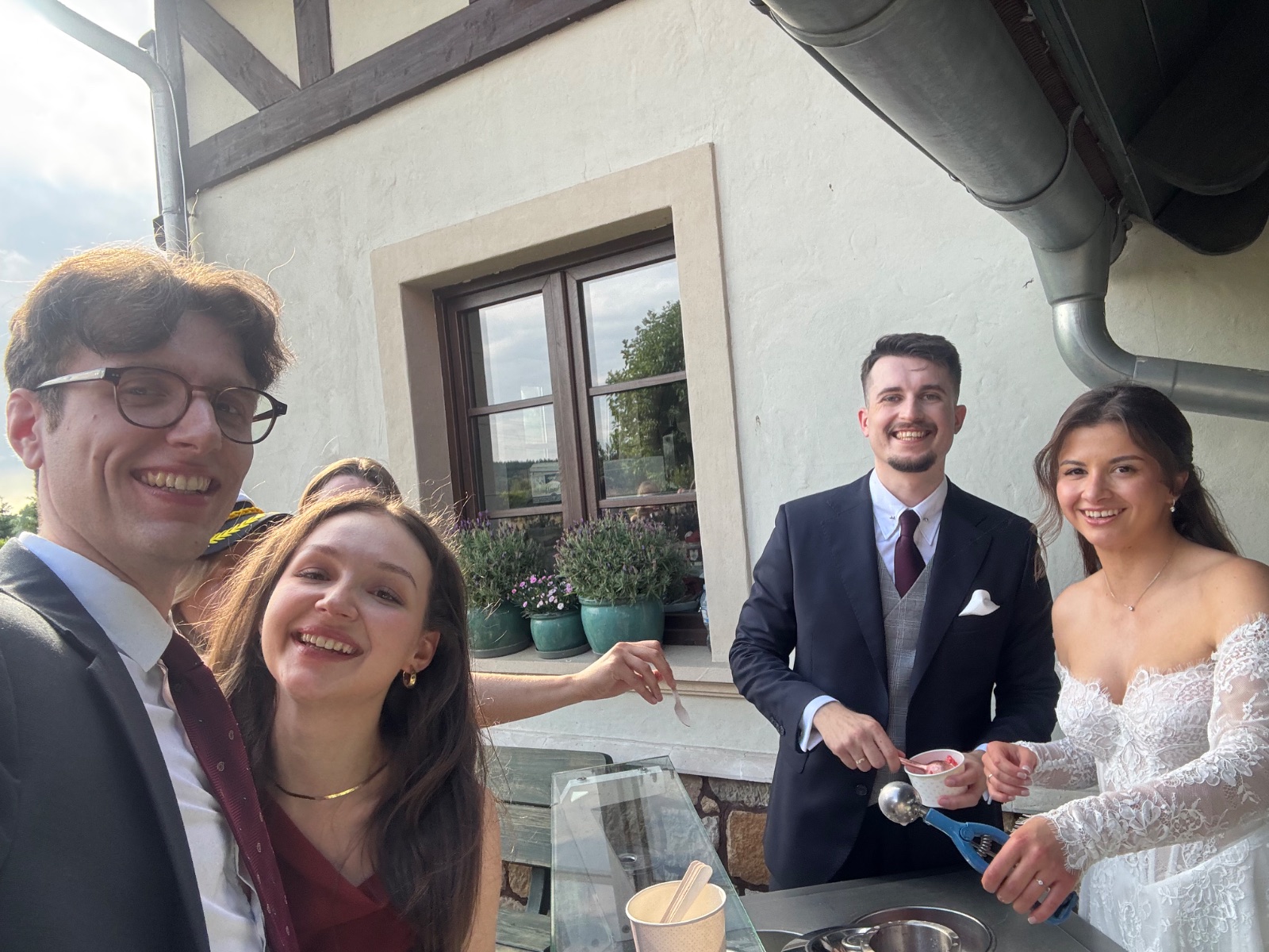 Selfie z Parą Młodą